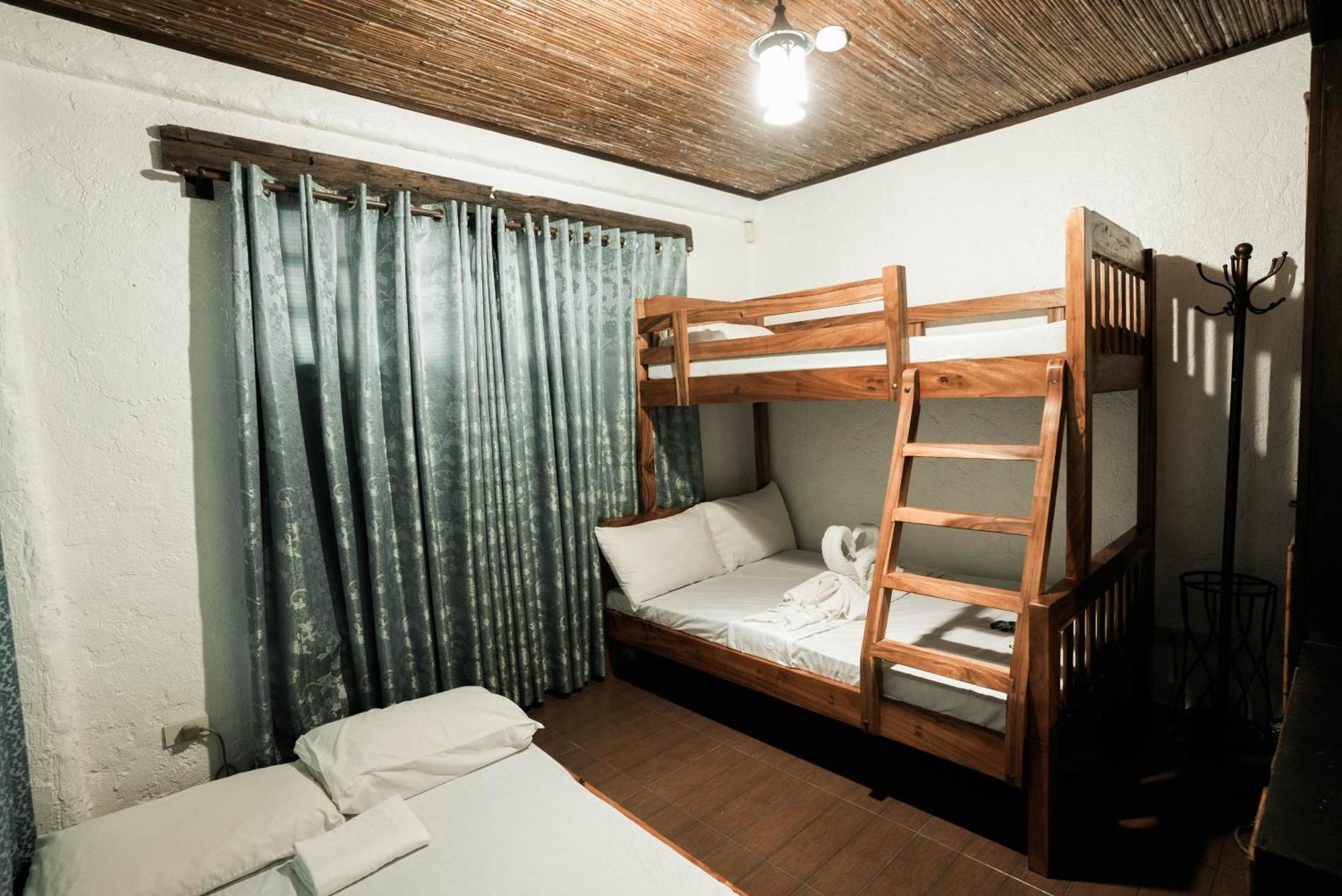 Casa De Celestina Private Resort Silang 외부 사진