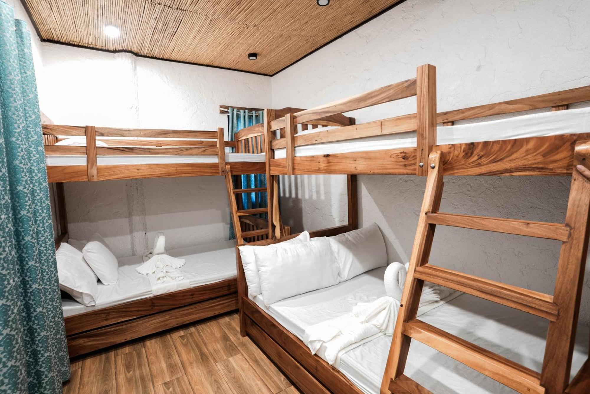 Casa De Celestina Private Resort Silang 외부 사진