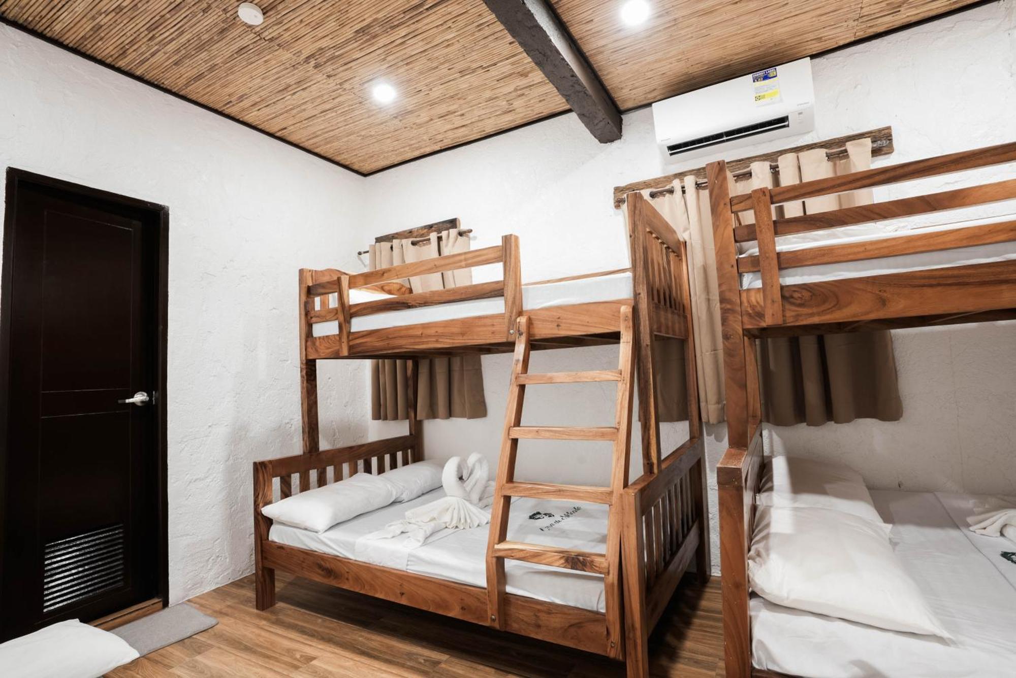 Casa De Celestina Private Resort Silang 외부 사진